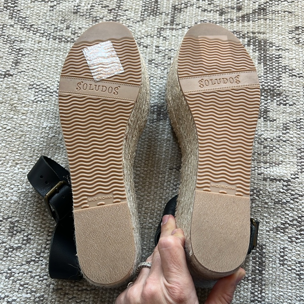 Soludos black flatforms 🖤NEVER BEEN WORN - Picture 4 of 7